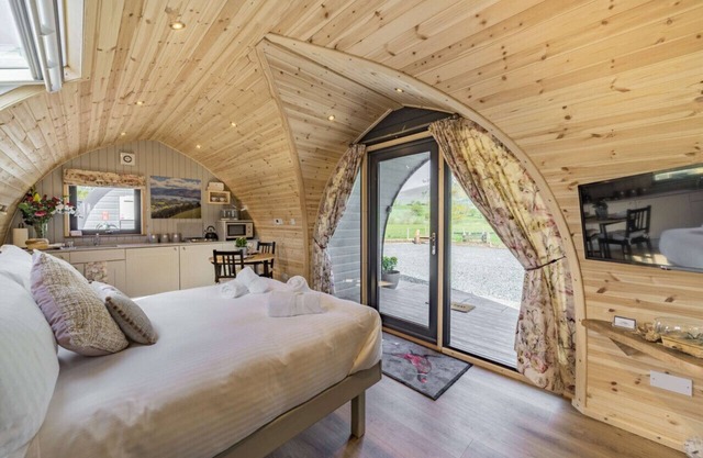 Swirral Edge - One Bedroom House, Sleeps 2