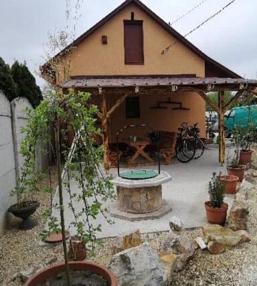 Tóváros Vendégház