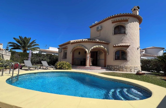 T-0223, Buganvilla, very well maintained villa in Els Poblets