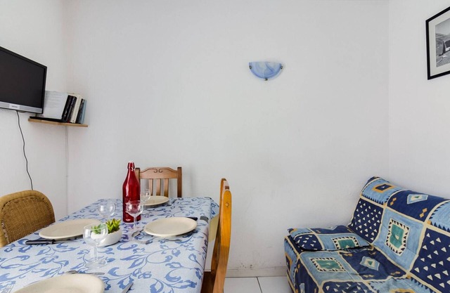 T2 cabin apartment in Luz-Saint-Sauveur, private parking, pets welcome