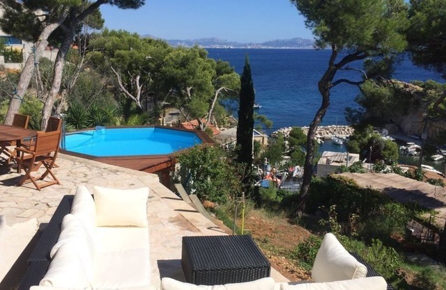 T3 apartment in villa with exceptional sea view