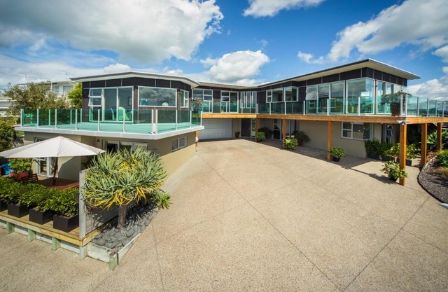 Tahi Lodge - Matakana Coast
