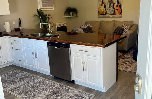 Take a holiday in Holladay at “The Station”. Charming 1-bed room with AC, WiFi