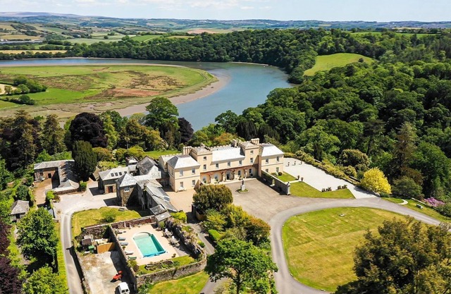 Tamar Castle - Eleven Bedroom Castle, Sleeps 22