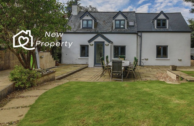 Tan Y Graig - a bungalow that sleeps 9 guests in 3 bedrooms