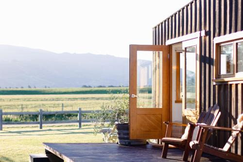 Tarras Tiny Haven - Wake up to Breathtaking Mountains