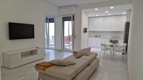 Tassoni 82 - Apartment in the center with sea view