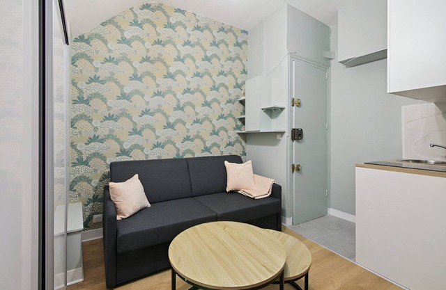 TBS 820 - Cosy and intimate studio