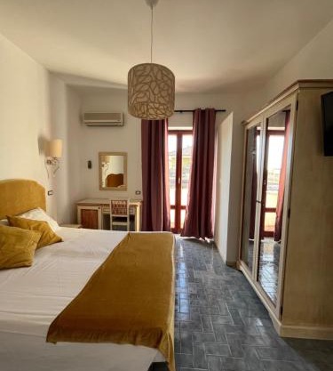 TC HOTEL
