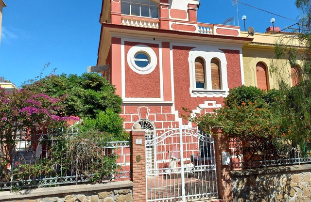 Terrace on two levels, with beautiful panoramic sea view