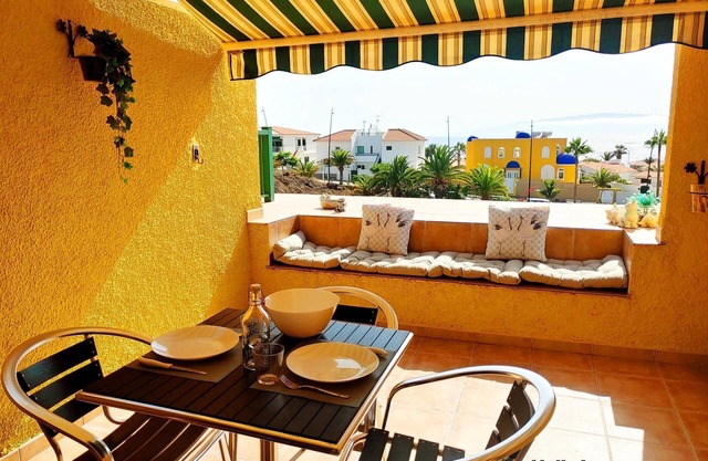 Terrace, sea view, WiFi, A/C, swimming pool, 50 mts. from the beach