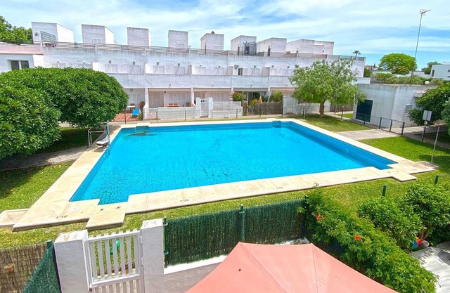 Terraced house with shared pool in residential area in Conil, sleeps 5