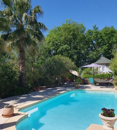 Terrasse, Piscine privée & Charme provençal