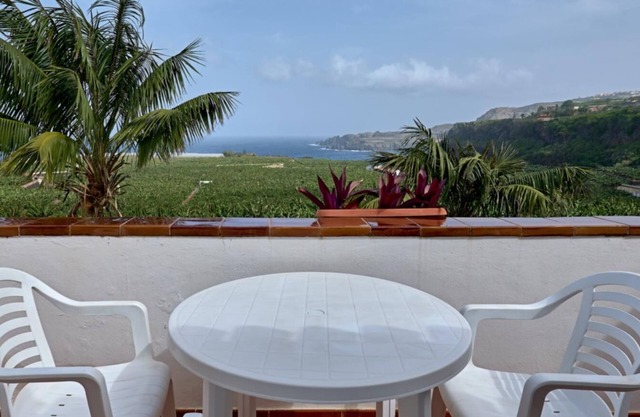 Terrazas Malpaís 6 Apartment inside of banana plantation with ocean view