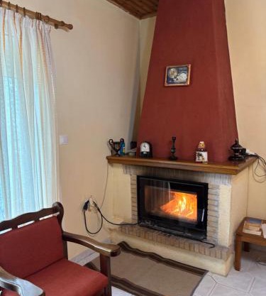 Thanasis house