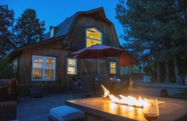 The Barn on Braden, Classic Splendor on the South Side