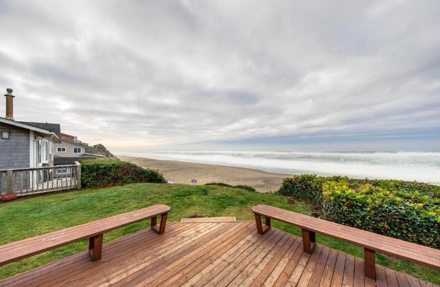 The Best Little Beach House on the Oregon Coast!