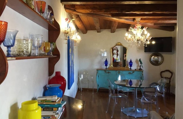 The best location with fantastic canal views