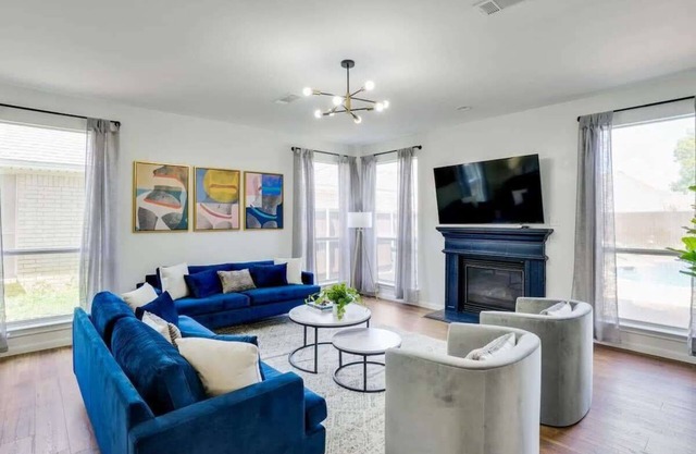 The Best of DFW - Pool, Hot Tub, Cinema Room