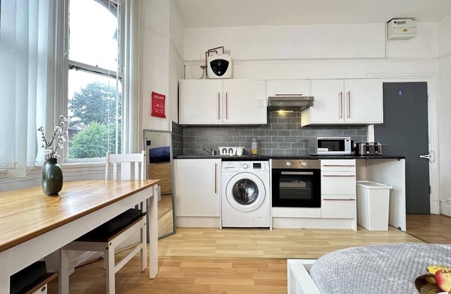 The Birmingham Chic Retreat