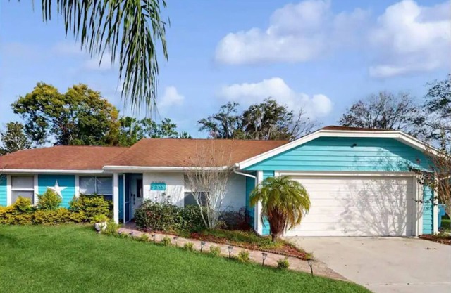 The blue housenn