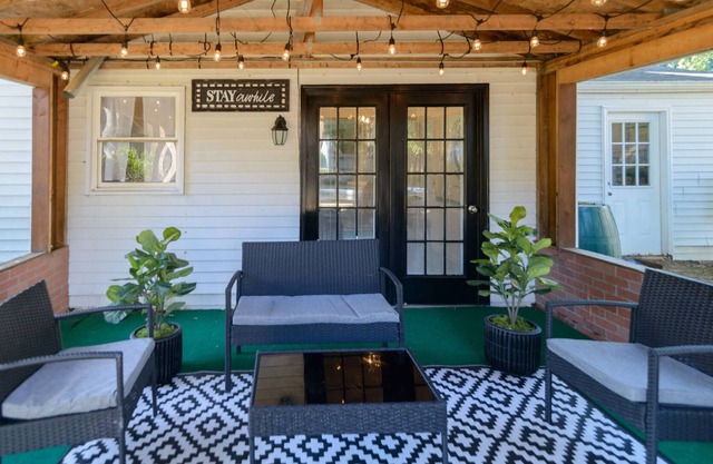 The Bourbon Travel Experience