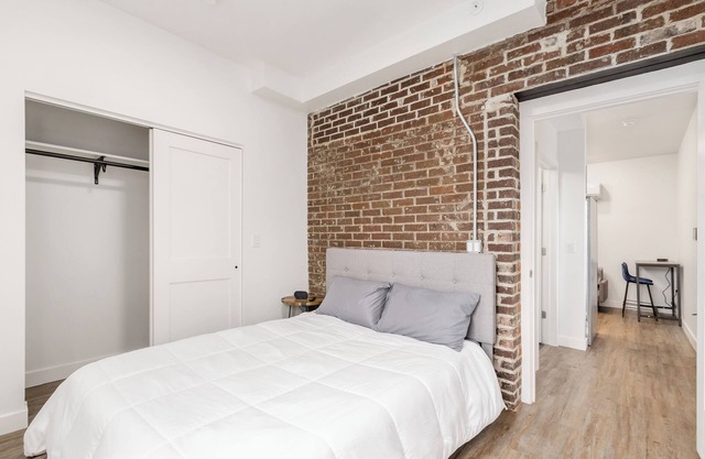 The Broad - Modern Sleek Design w/Private Parking