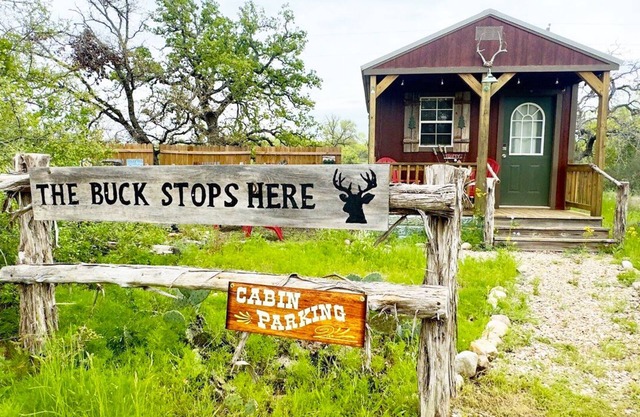 The Buck Stops Here - Castell Cabin - Sleeps 4