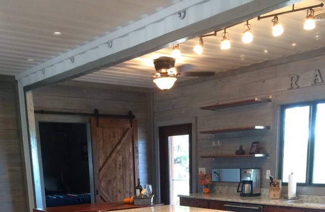 The Cabin at Bois D’Arc Creek Ranch