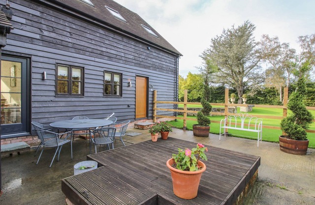 THE CARADOC, family friendly, luxury holiday cottage in Dorrington