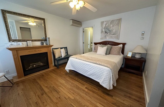 The Champagne House Unit 5