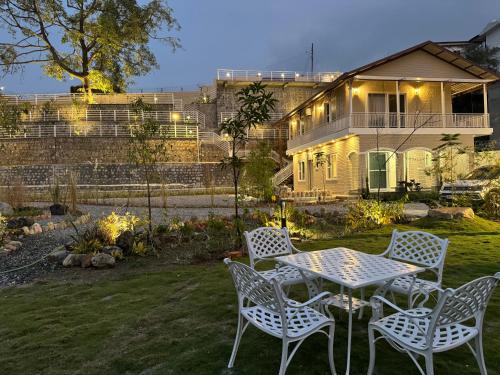 The Cliff House, 3BR LUX Villa 2km to Rajpur Road