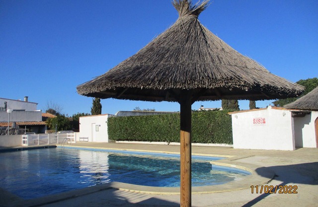The Colibri house in the heart of the Camargue ponds, 5 minutes from the beach