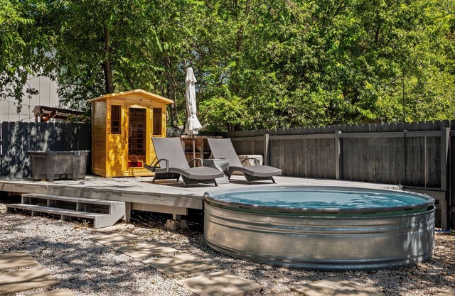 The Cozy Camper - Sauna, Cold Plunge & Pool