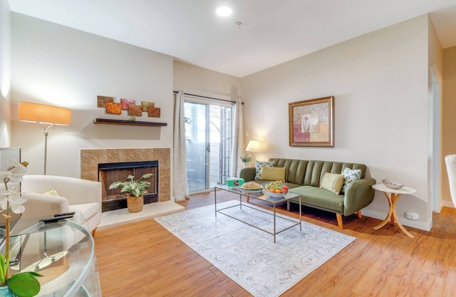 'The Cozy Domain': Austin Apartment w/Pool Access