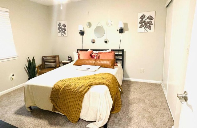 The Cozy Suite -1 bdrm- 30 mins from everything