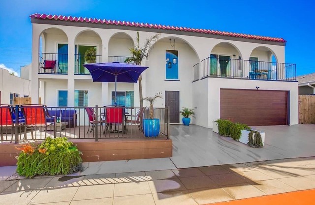 The Crown Jewel Villa with AC! Bikes, Kayak and SUP!