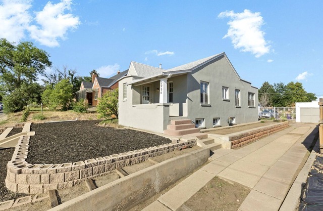 The Denver Digs- Perfect Denver Getaway in the West Highlands Neighborhood!