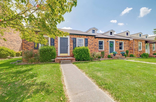 The Elizabethton Duo