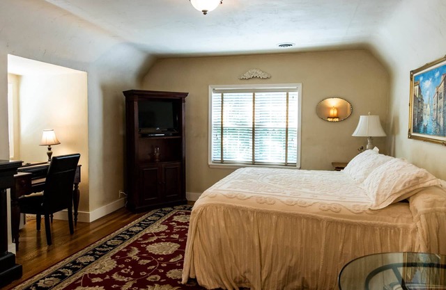 The Fillmore Inn - The Silver Suite