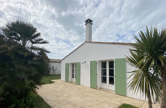 The villa on the dyke