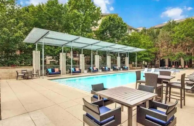 THE HANGOUT ! ONE BEDROOM/ONE BATHROOM UNIT