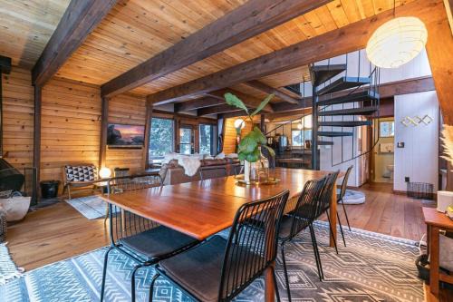 The Haus of Pine A Vintage Tahoe Cabin