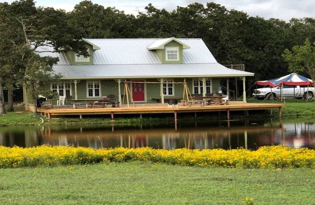 The Hi-way Ranch Lockhart