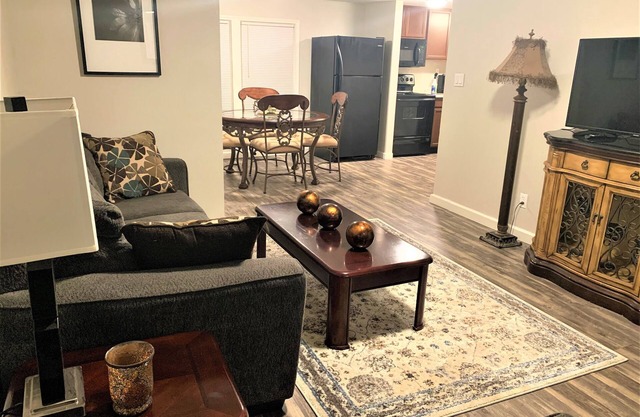 The Hideaway - Executive/Vacation Rental Home