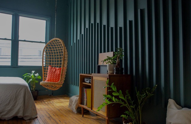 The High Tide Studio #7 Studio Bedroom Hotel Room by RedAwning