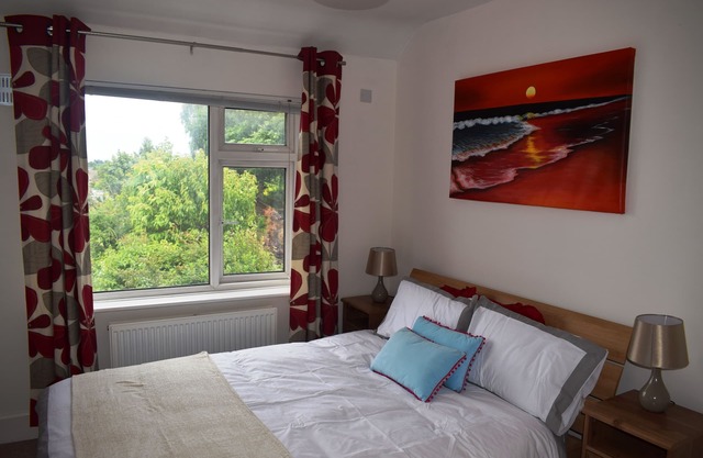 THE HOME - NR1 WALKING DISTANCE TO NORWICH CATHEDRAL AND FREE PARKING