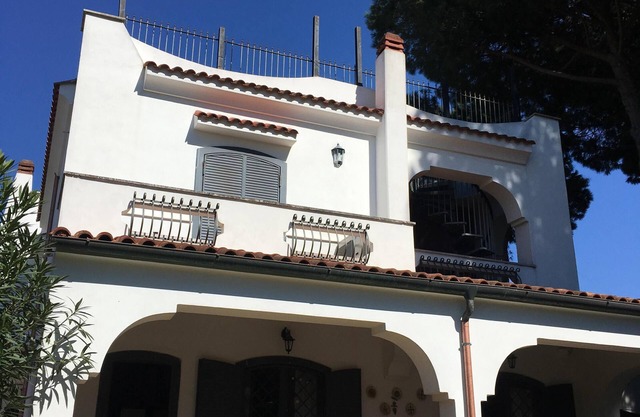 The house of smiles.