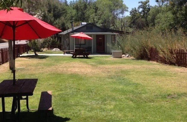 The Kaweah River Cabin sleeps up to 8 guests, located 3 minutes from entrance