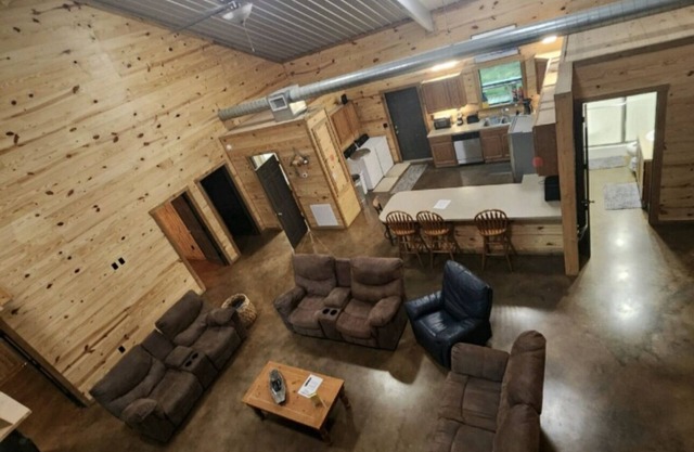 The Lodge at Sam Rayburn: Cassels Boykin Fishermen's Retreat